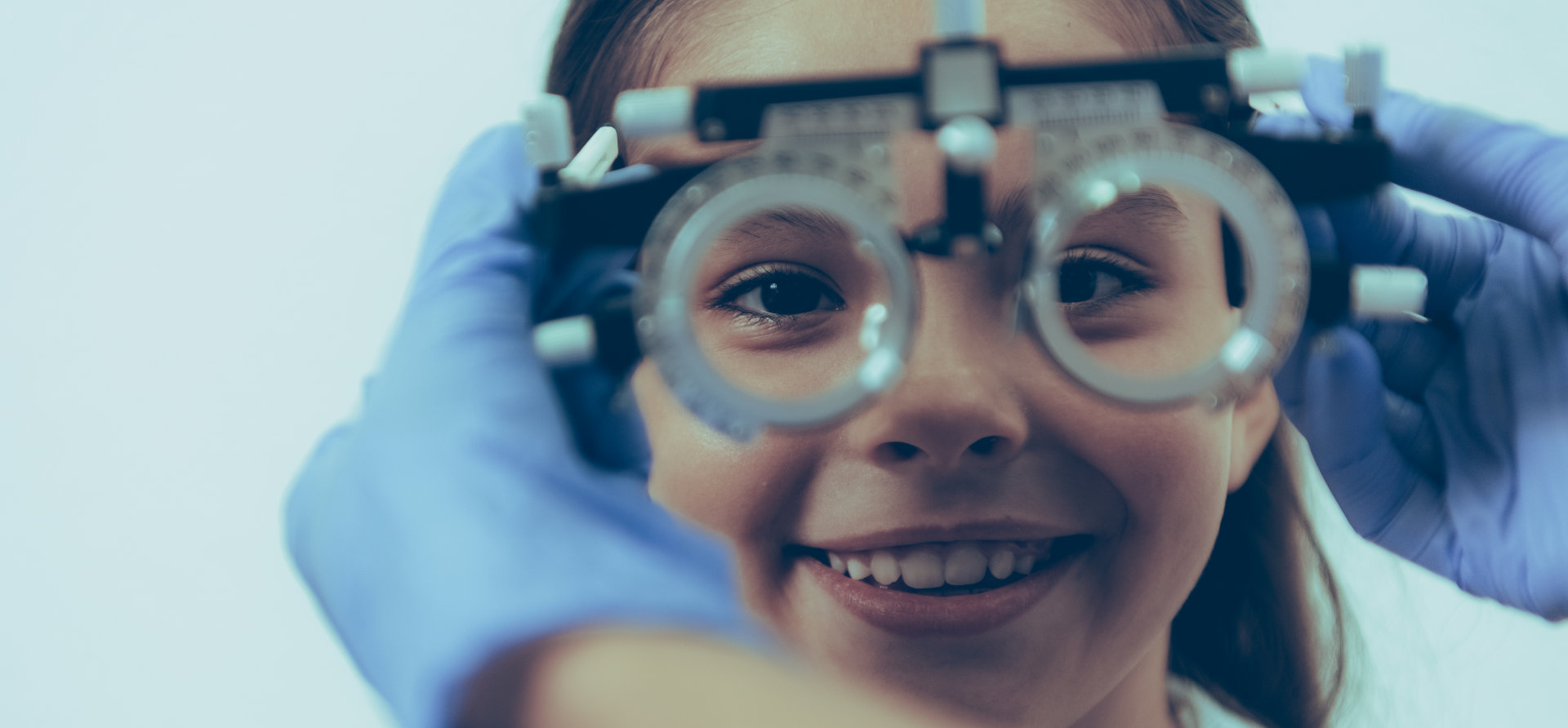 okulista dziecięcy - dobór soczewek